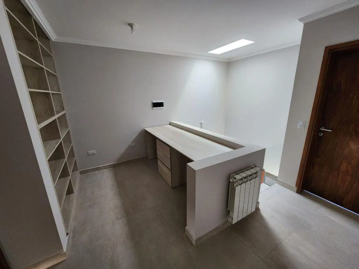 Alquiler Duplex Premiun Solares de Manantiales, 3 Dorm + Escritorio Frente a Plaza 2
