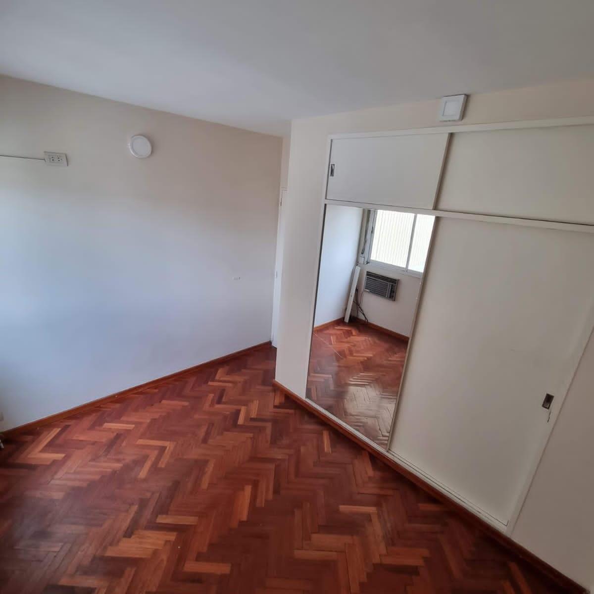 Departamento de 2 Ambientes (Av Belgrano 2340 Caba) 1