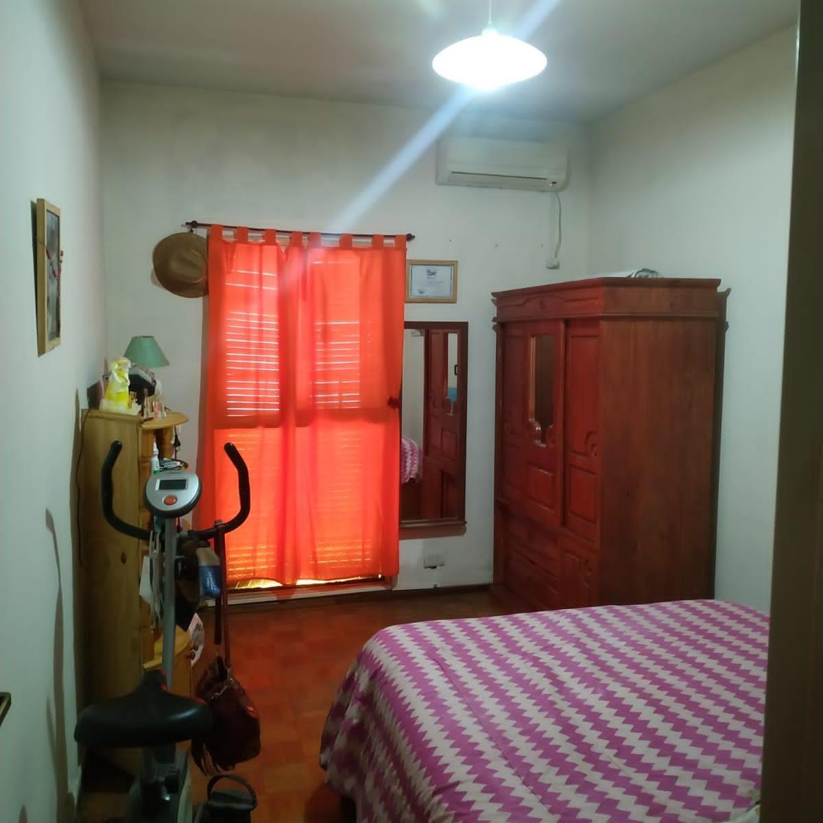 Departamento PH de 3 ambientes ( Bolívar 6259 )