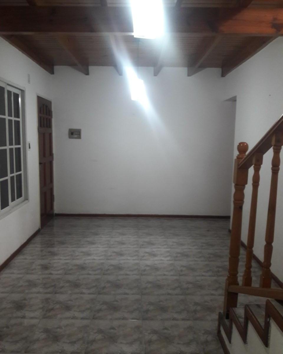 Foto de Duplex PH ( Chascomús 400) V.Dominico, imagen 2