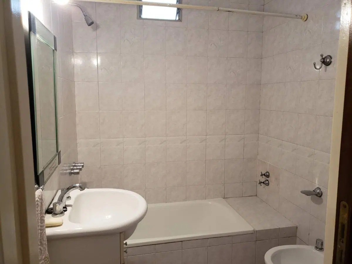 Edificio con 40 m2 construidos en venta en Wilde 4