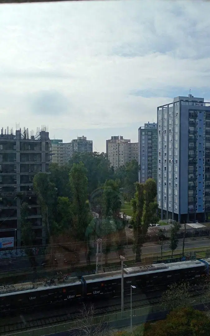 Edificio de 30 m2 en alquiler en Wilde 5