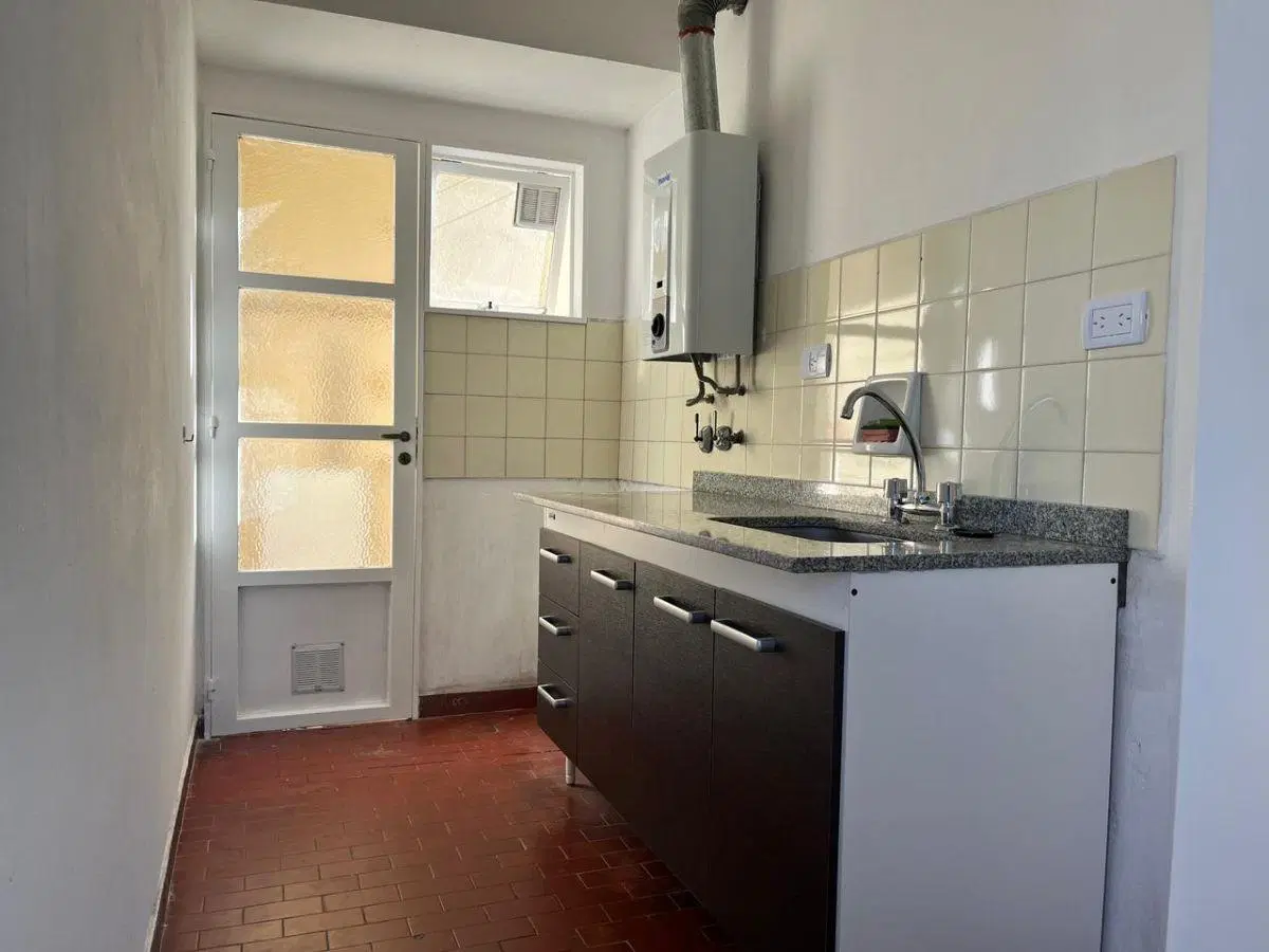 Departamento de 55 m2 con 2 dormitorios en alquiler en Los Eucaliptus 2