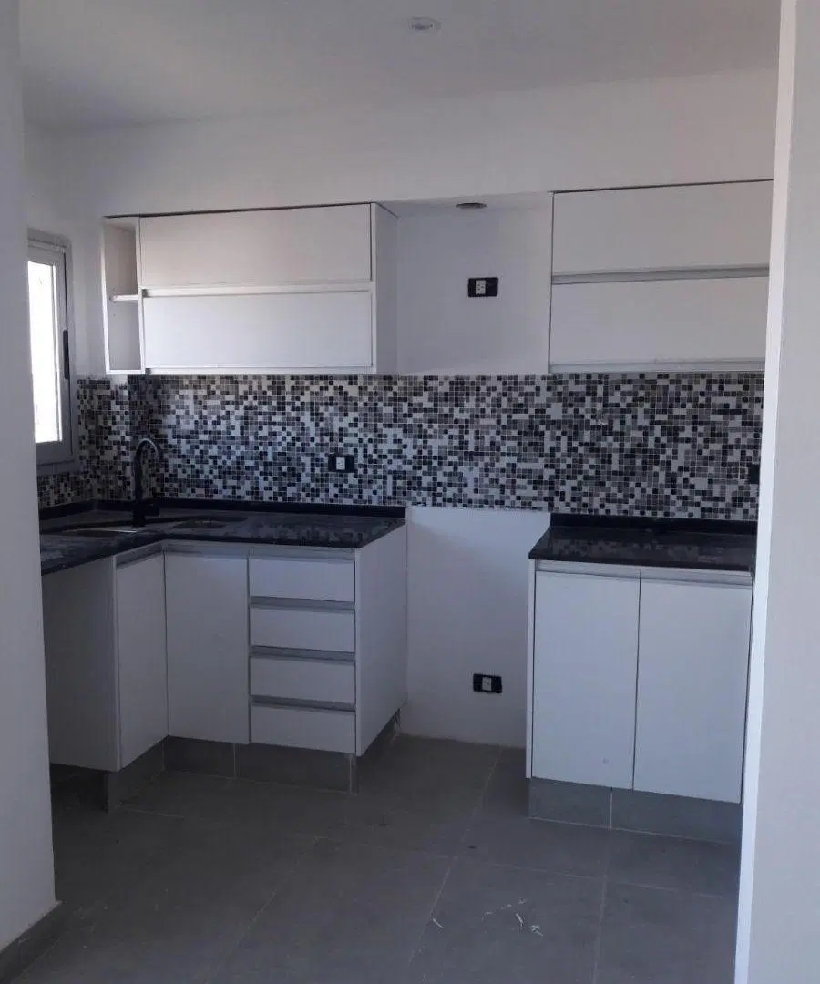 Departamento de 45 m2 con 2 dormitorios en alquiler en Wilde 8