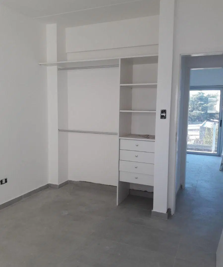 Departamento de 45 m2 con 2 dormitorios en alquiler en Wilde 1