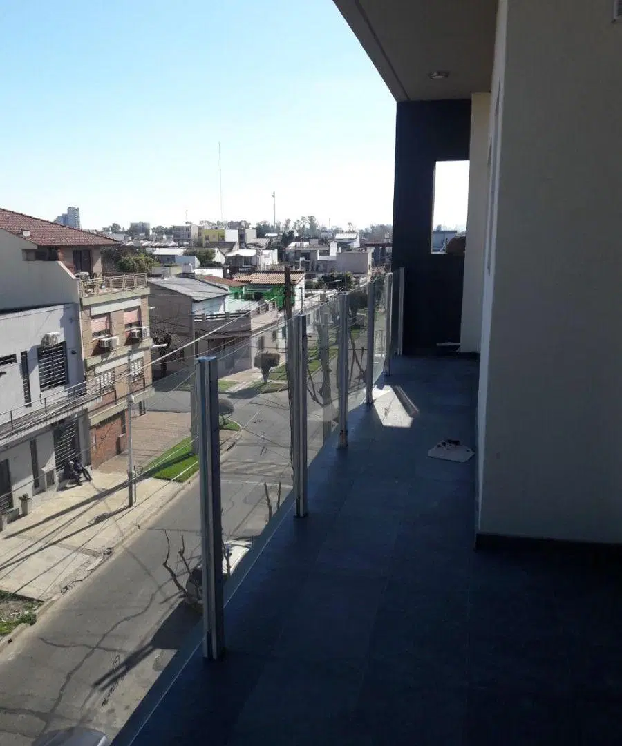Departamento de 45 m2 con 2 dormitorios en alquiler en Wilde 2