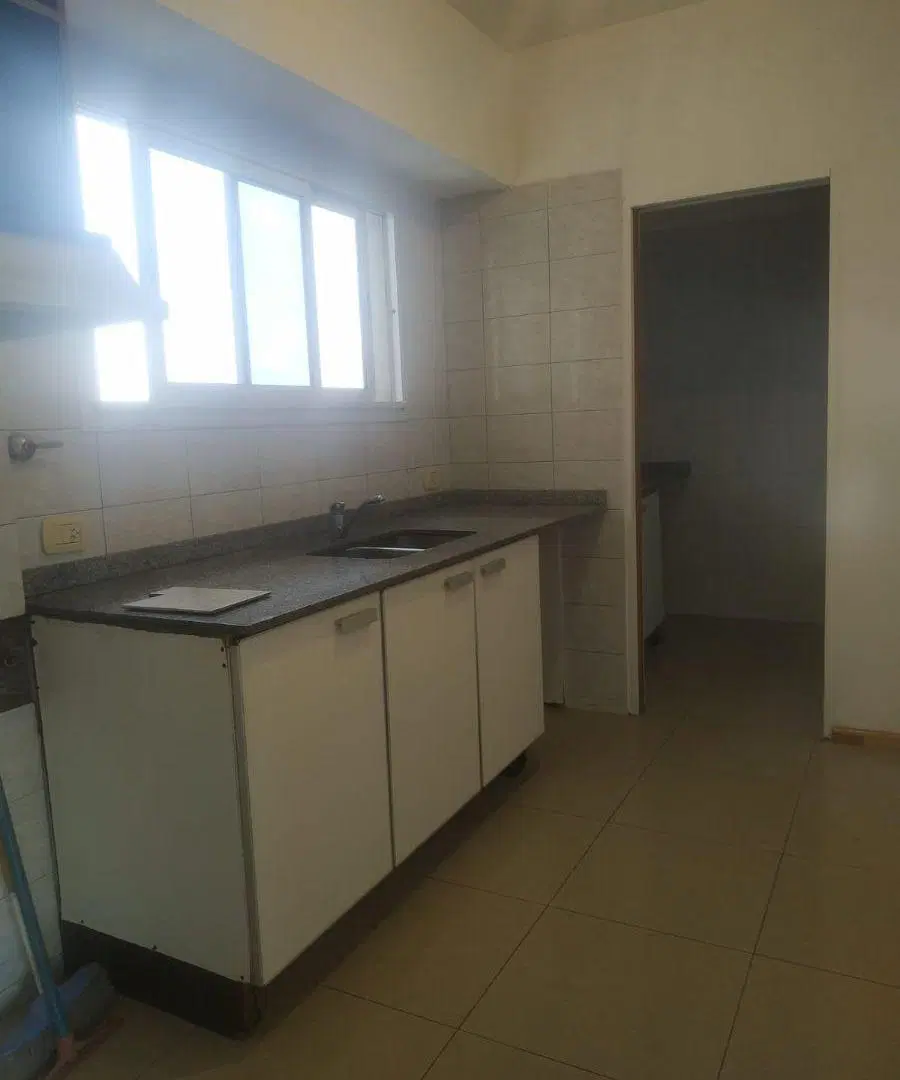 Departamento de 2 ambientes con cochera 5