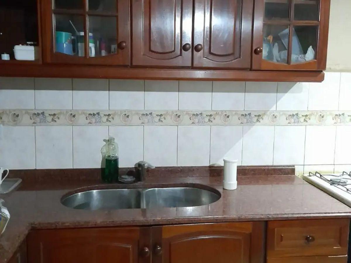 Foto de Chalet de 5 ambientes en la esquina de Martin Fierro y esq San Nicolas, imagen 1