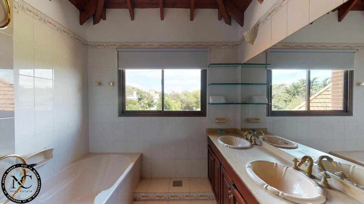 Casa en Venta en Cariló a La Playa 2