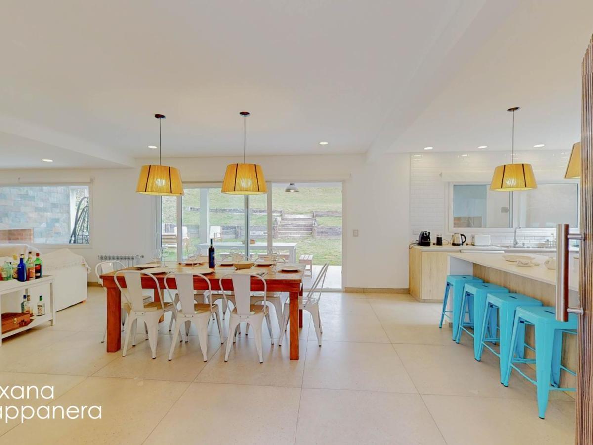 Casa de 4 Dorm. en Venta a m de La Playa en Caril 1