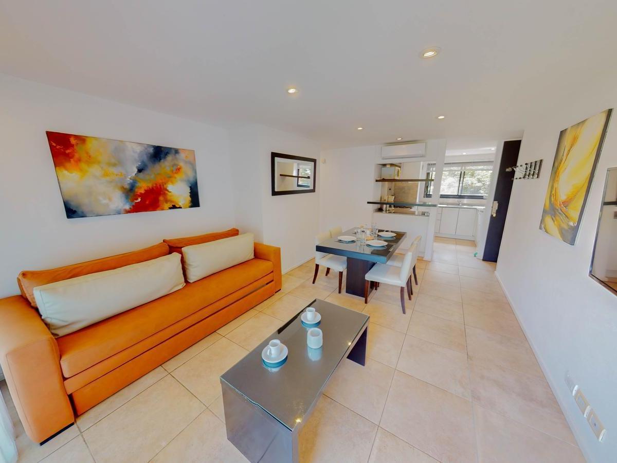 Departamento en Venta en Club Cariló Playa Sobre El Mar y con Todos Los Amenities 1