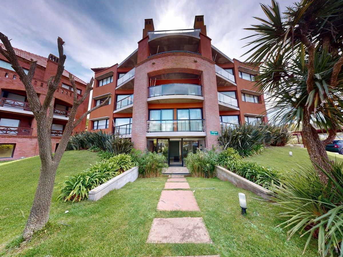 Departamento en Venta en Club Cariló Playa Sobre El Mar y con Todos Los Amenities 5