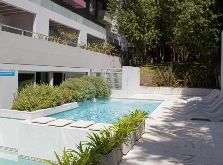Dúplex moderno y luminoso en alquiler a metros del mar con todos los amenities