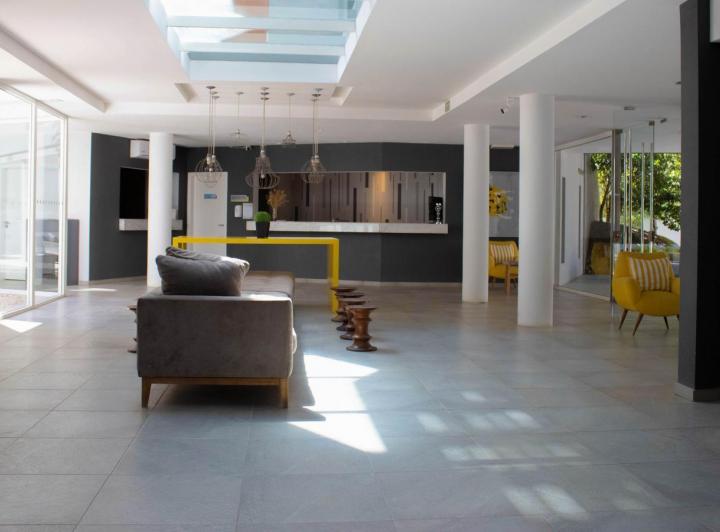 Foto de Dúplex moderno y luminoso en alquiler a metros del mar con todos los amenities, imagen 2