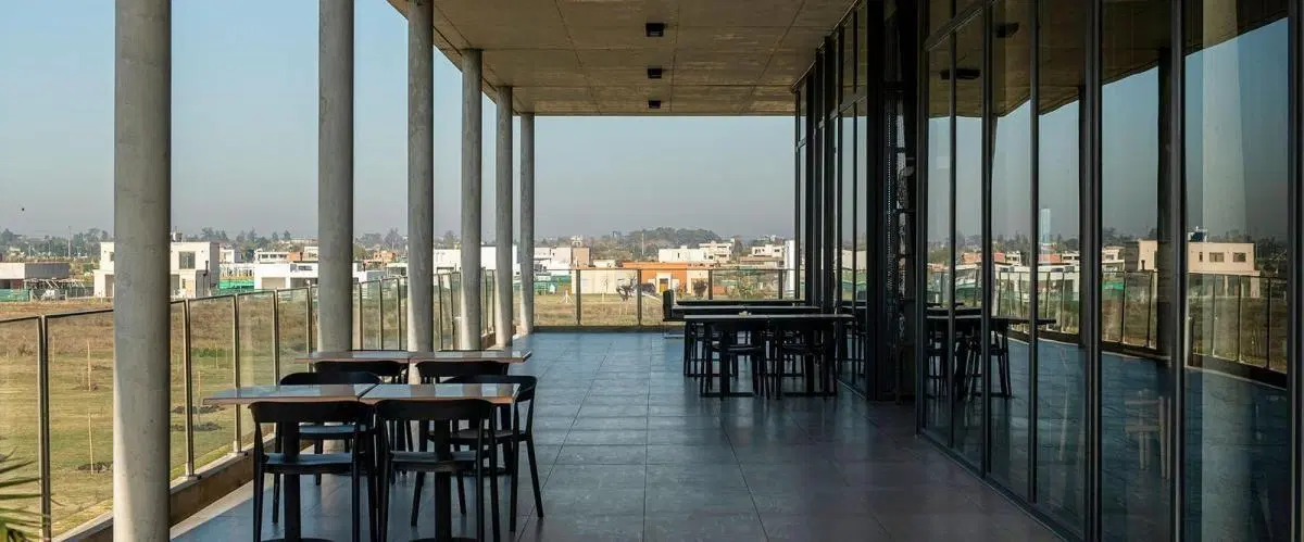 Lote en Venta Hudson Villalobos sup. 785m ubicado sobre la calle principal segunda línea a la laguna 4