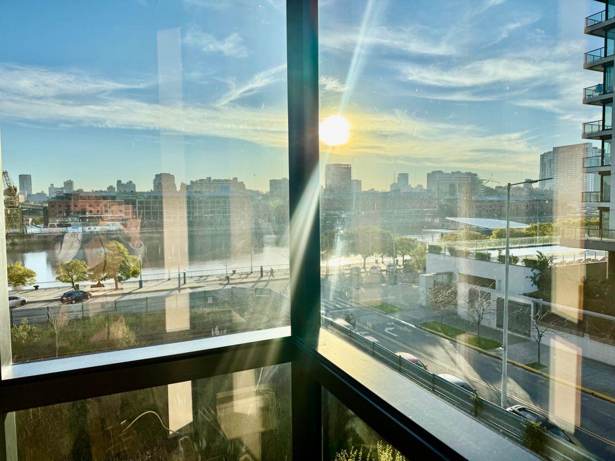 Foto de Venta Departamento Puerto Madero 3 ambientes con cochera vistas Libres, imagen 2