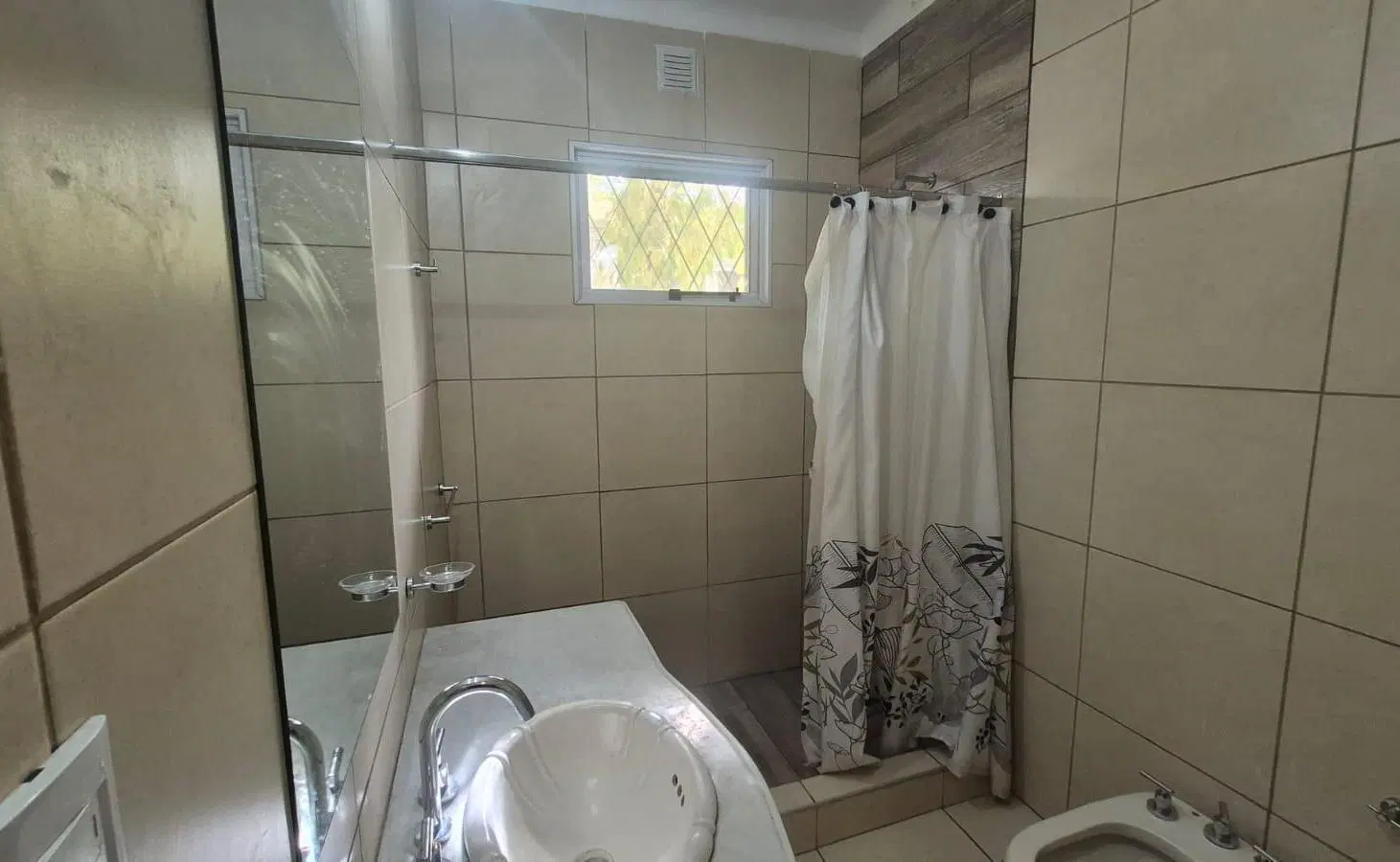 Alquiler Departamento amoblado calle Rivadavia Cdad 1