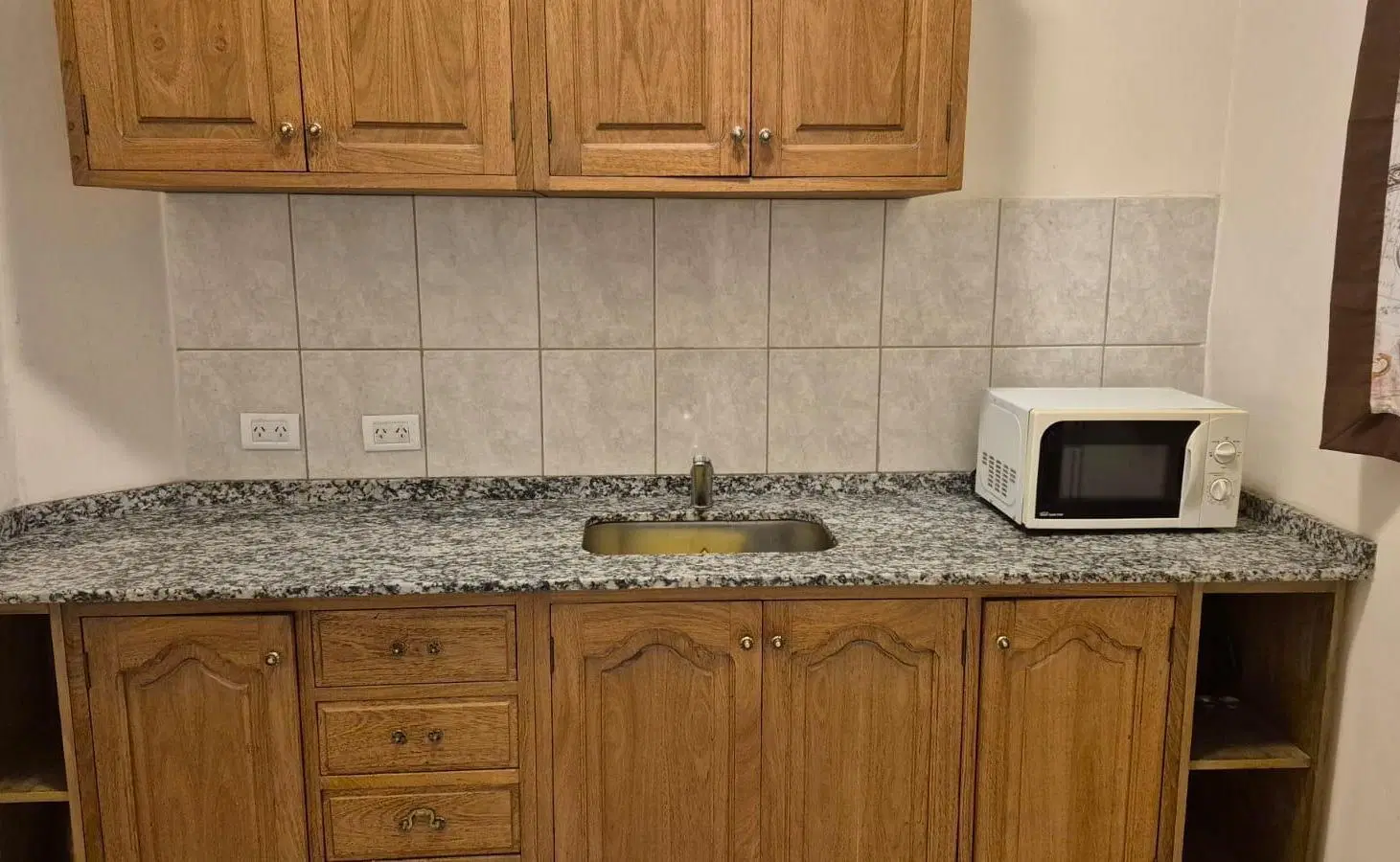 Alquiler Departamento amoblado calle Rivadavia Cdad 5