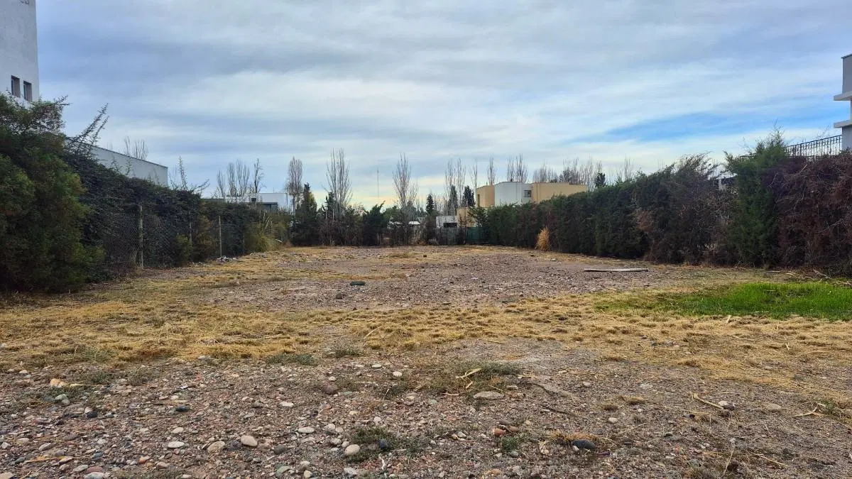 Terreno en Venta Calle Azcuénaga 3
