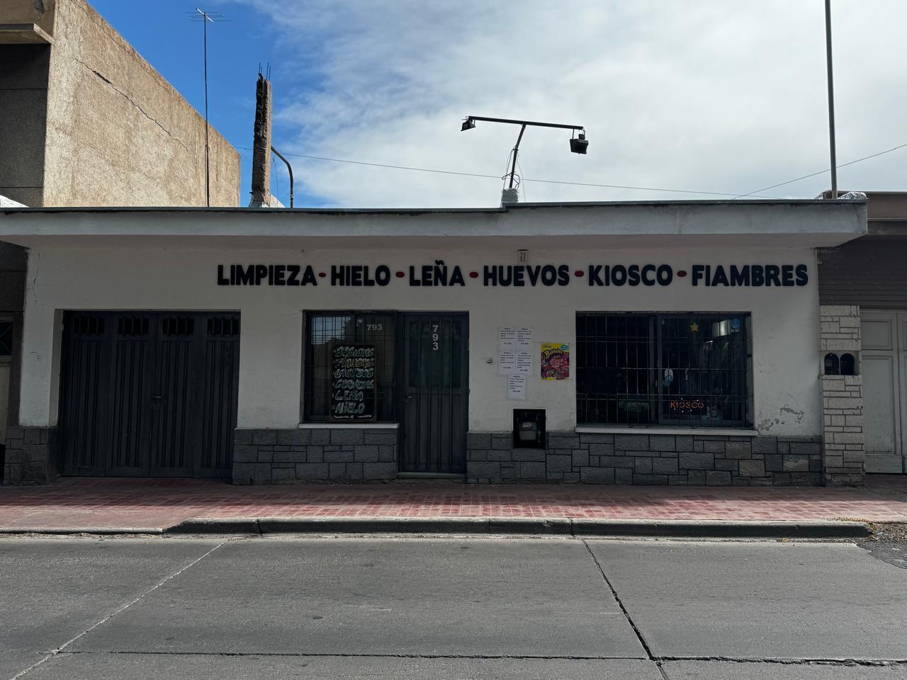 Foto de Casa en Calle Sarmiento de Godoy Cruz, imagen 1