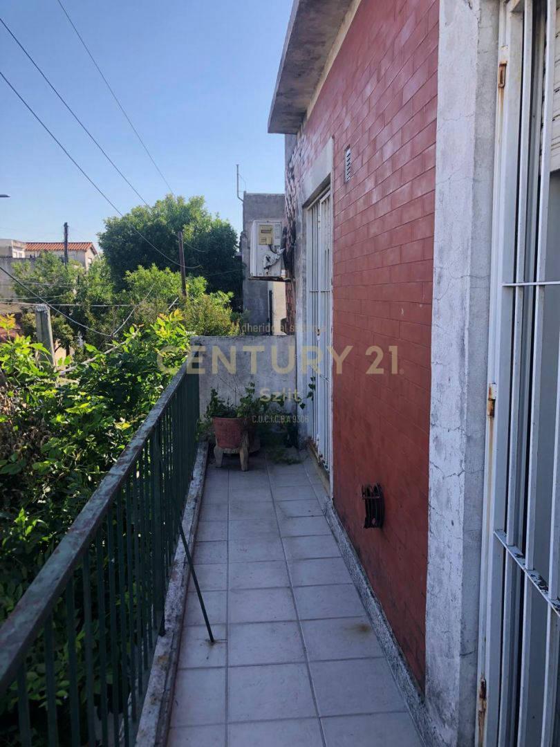 Venta PH 3 Ambientes Valentín Alsina Balcón Terraza Lanus 1