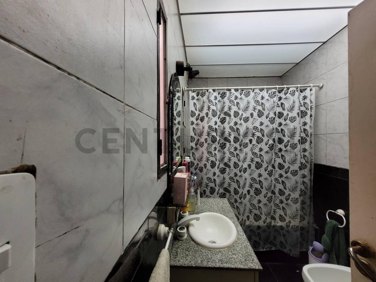 Venta Casa Multifamiliar 4 Dorm. Villa del Parque Patio Terraza 2