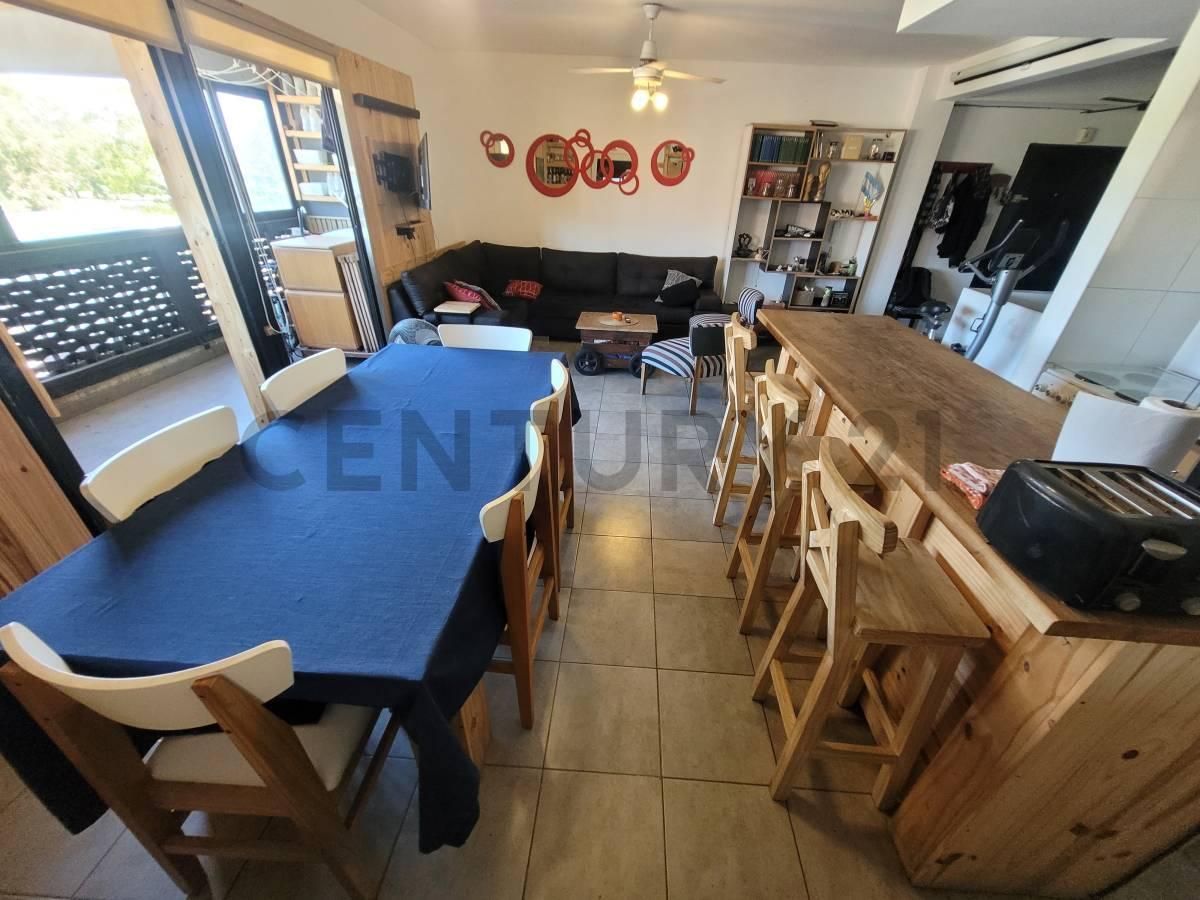Foto de Venta Departamento DUPLEX apto credito 3 dormitorios balcon Villa, imagen 2