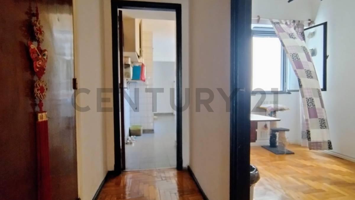 VENTA DEPARTAMENTO - 4 AMBIENTES + ESCRITORIO - DEPENDENCIA - LUMINOSO - BAULERA - BALVANERA