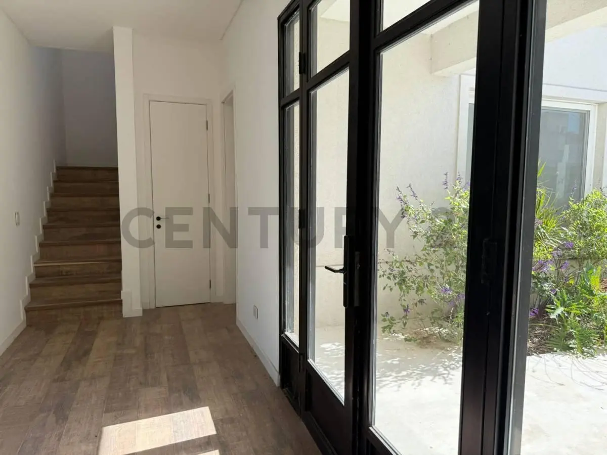 Venta Casa a Estrenar Nordelta Barrio Virazón 6 Ambientes + Dependencia. 2