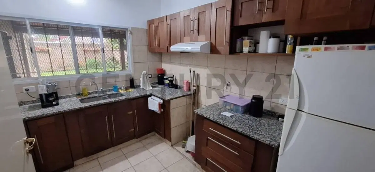 Venta PH 3 Ambientes Luis Guillón Planta Baja al Frente + Cochera + Jardín Lote 250m2 2