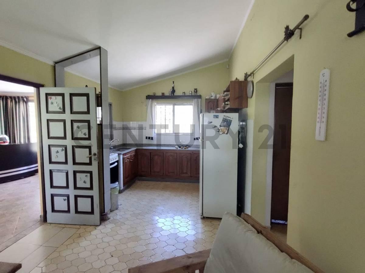 Foto de Venta Quinta 2 Dormitorios La Plata Piscina Parrilla Parque, imagen 3