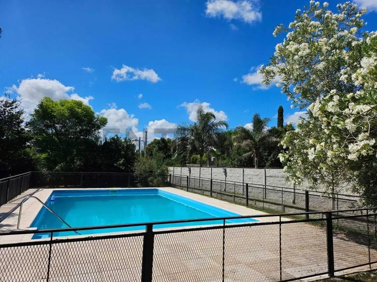 Venta Casa Quinta 3 Dormitorio El Pato Berazategui Pileta acepta permuta 3