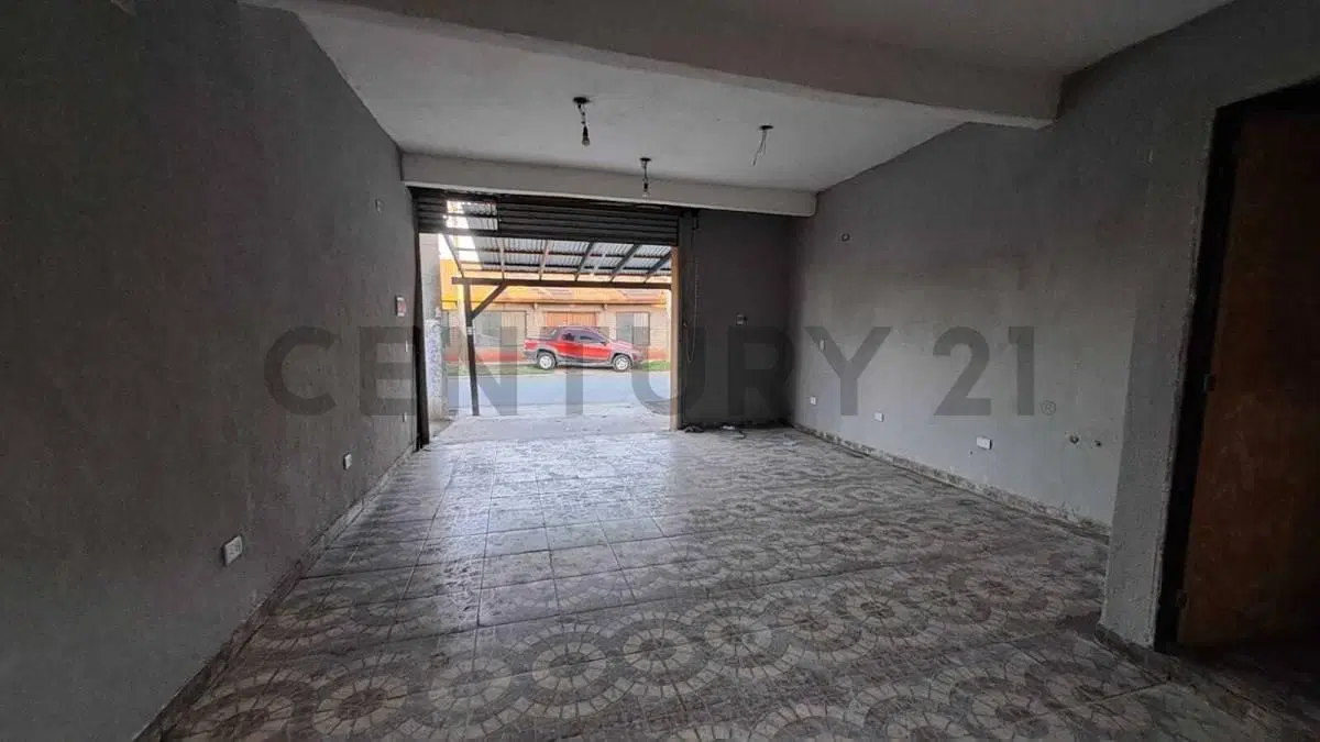 ALQUILER  Local Ezeiza 40 m2 3