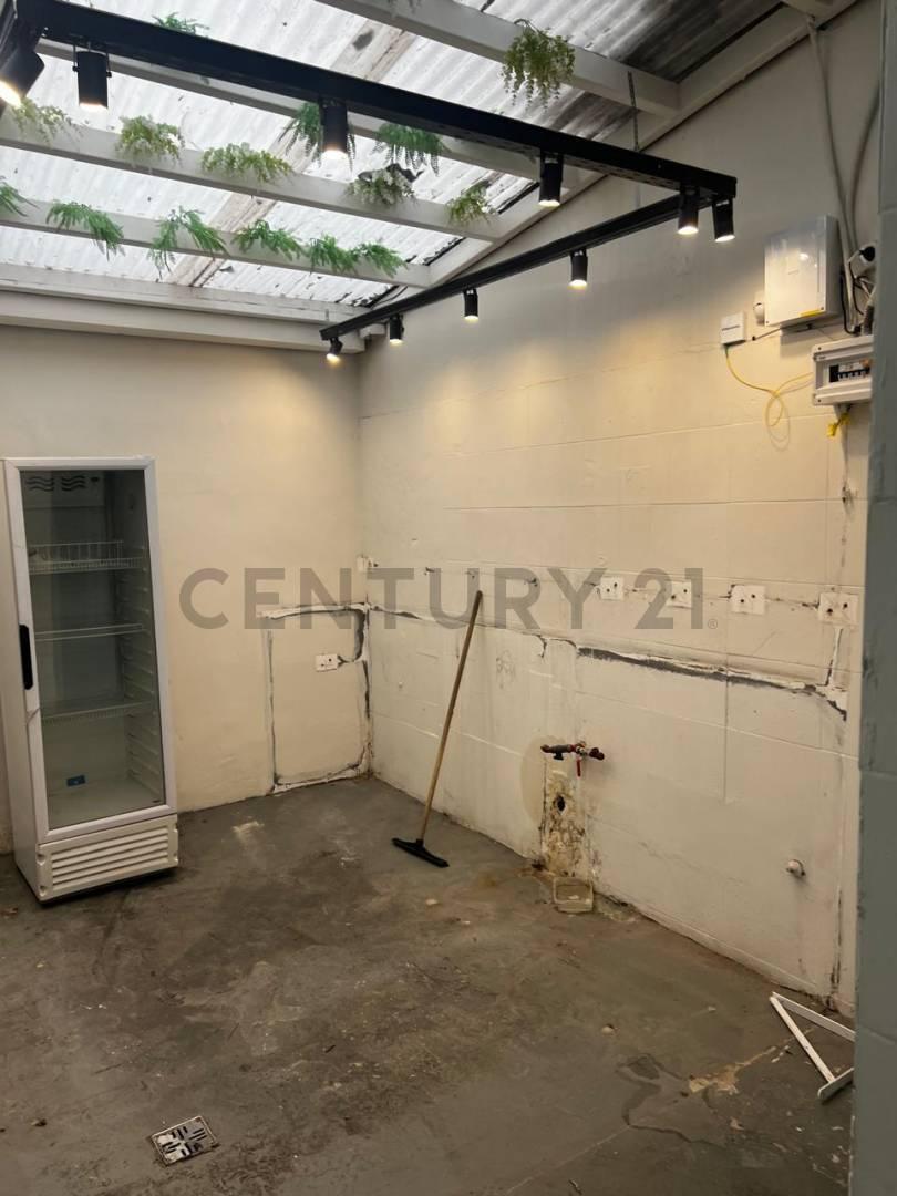 Foto de Alquiler local comercial Av. Rivadavia y Nazca, imagen 5