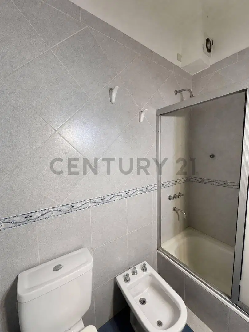Venta Departamento 3 ambientes Planta Baja Patio Parrilla 4
