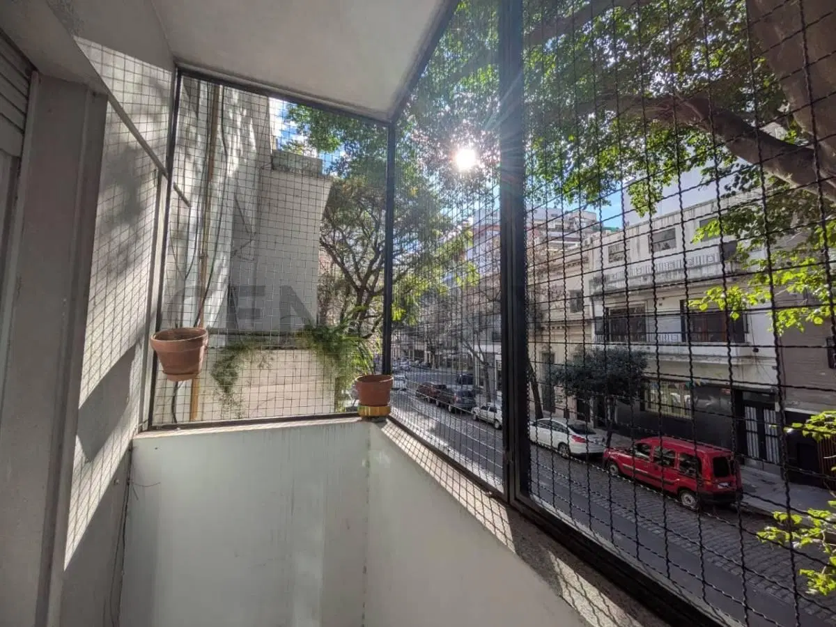 Venta Departamento 3 Ambientes Muy Luminoso Baulera Palermo Excelente Frente 2