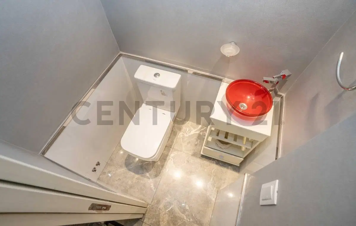 Venta Departamento Barrio Norte 4 Ambientes + Dependencia 115 m2 + Cochera 4