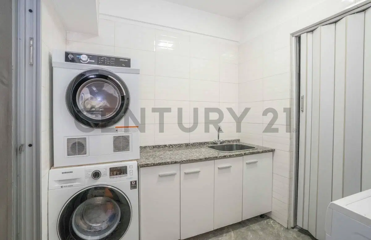 Venta Departamento Barrio Norte 4 Ambientes + Dependencia 115 m2 + Cochera 5