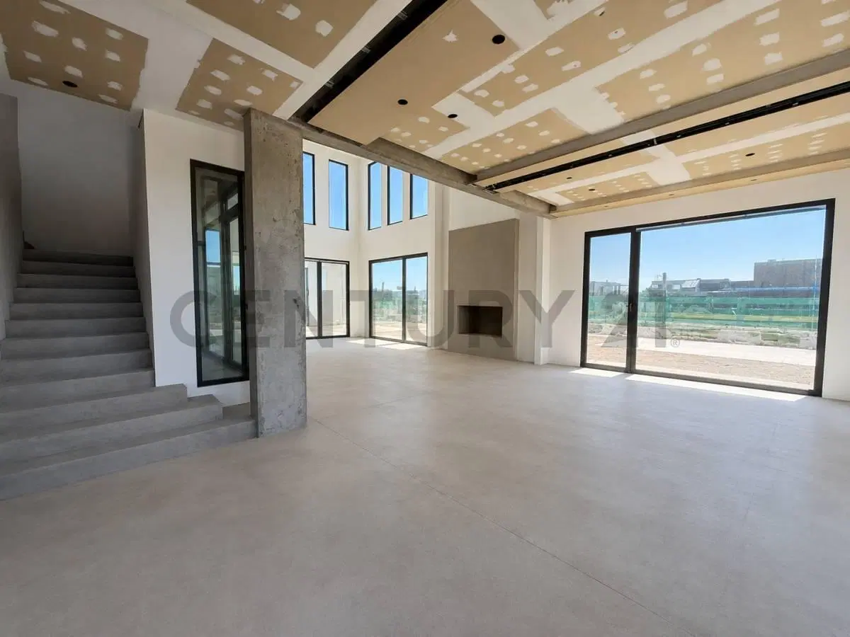 Venta Casa 6 Ambientes Barrio San Sebastián 370 m2 Cubiertos al Lago Zelaya 5