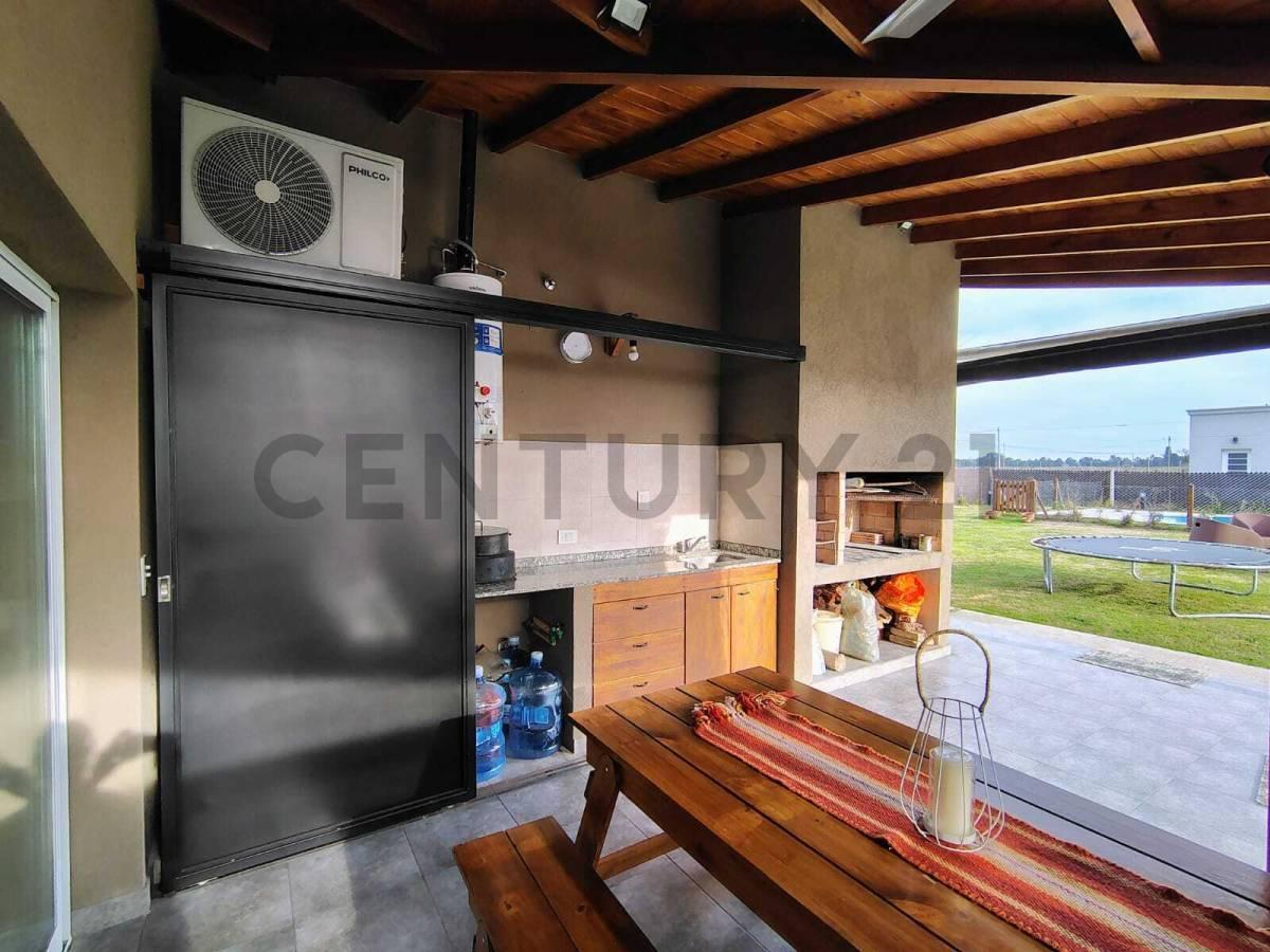 Foto de Venta Casa 3 Dormitorios Barrio Cañuelas Park Club de Campo, imagen 3