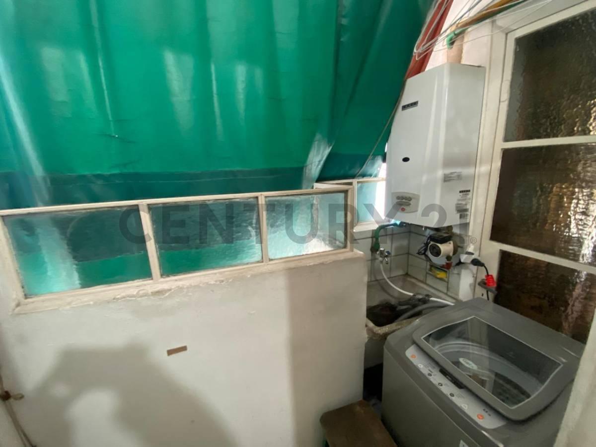 Foto de VENTA DEPARTAMENTO 3 AMBIENTES CON DEPENDENCIA EN ALMAGRO, imagen 5