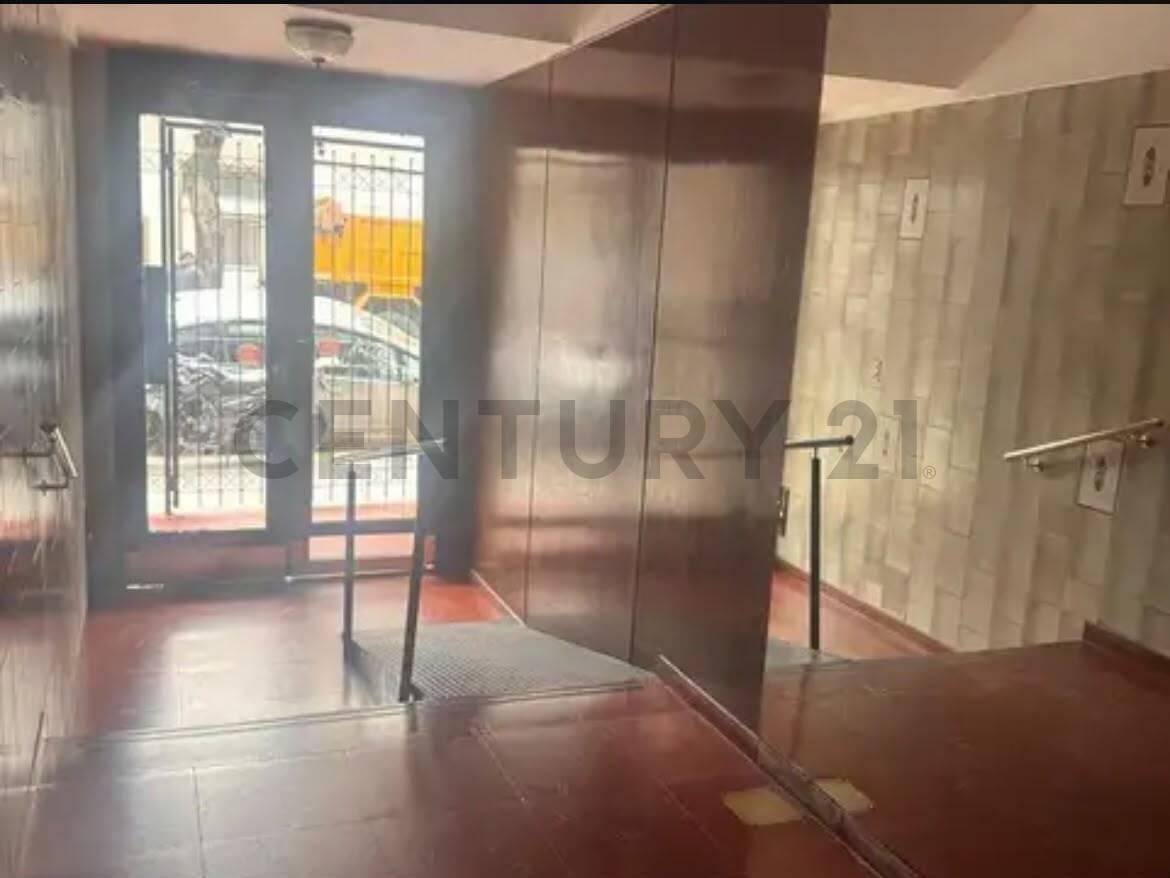 Foto de VENTA 2 AMBIENTES, San Cristóbal - OPORTUNIDAD A RECICLAR!!, imagen 3