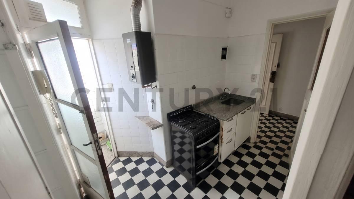Foto de Venta Departamento 3 Ambientes Parque Chacabuco + Patio Balcon y, imagen 3