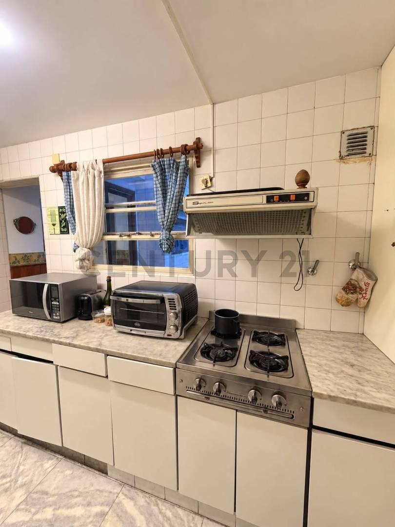 Foto de Venta Departamento 6 Ambientes Recoleta 2 Patios Balcón Frente Cochera, imagen 4