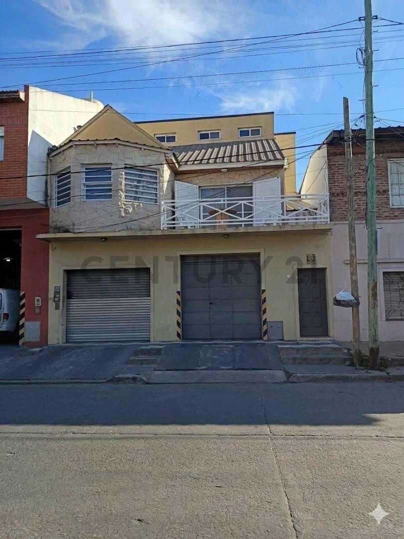 Foto de Venta Casa 2 Dormitorios Lanús Frente Balcón Terraza, imagen 3