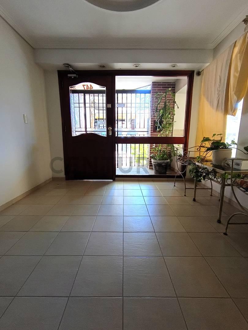 Foto de Venta Departamento 3 Ambientes Lomas de Zamora Frente Cochera Patio, imagen 4