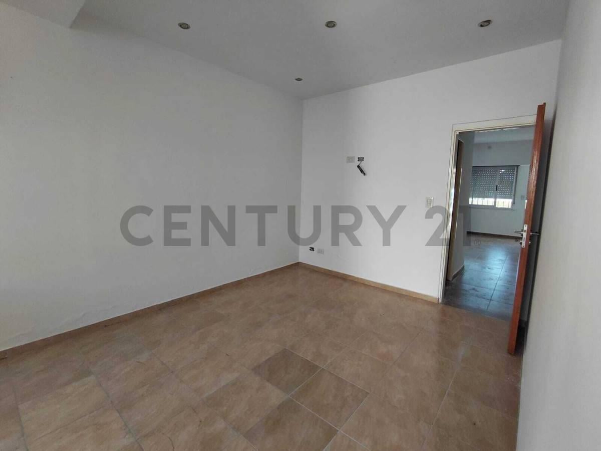 Foto de VENTA CASA 4 AMBIENTES SAN ANTONIO DE PADUA/ GARAGE PATIO FINANCIACIÓN, imagen 3