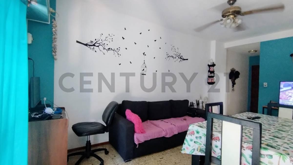 Foto de Venta departamento 3 Ambientes Patio Terraza Parrilla Cochera Parque, imagen 5