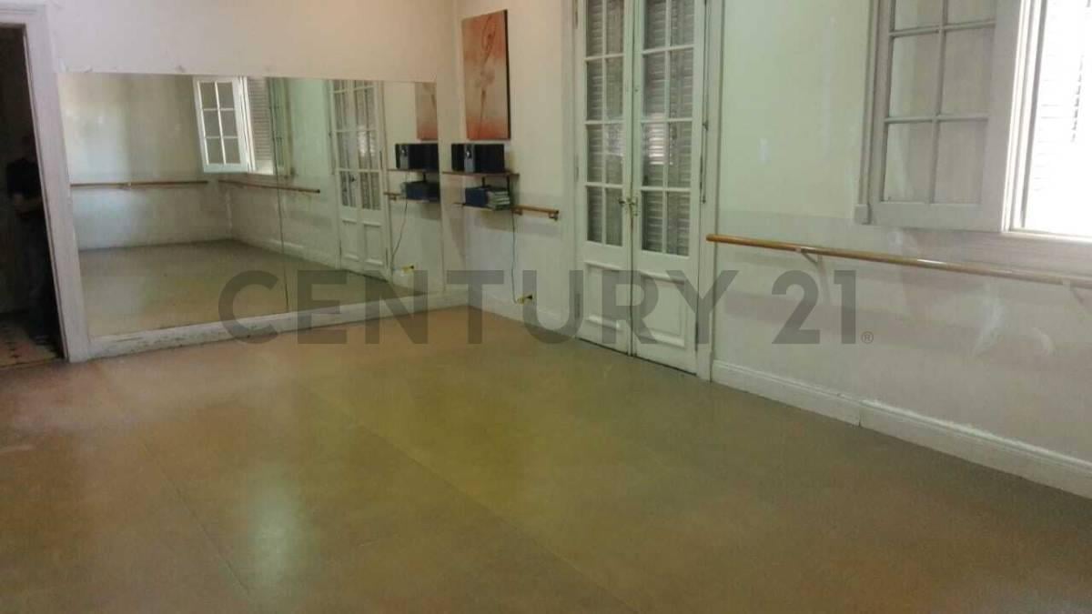 Foto de Venta PH en Block 2 Unidades Funcionales Flores. Lote Propio., imagen 2