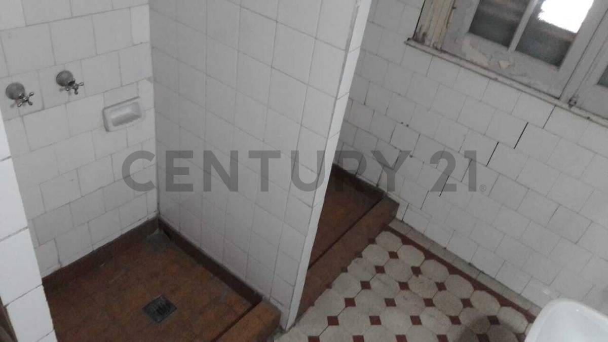 Foto de Venta PH en Block 2 Unidades Funcionales Flores. Lote Propio., imagen 5